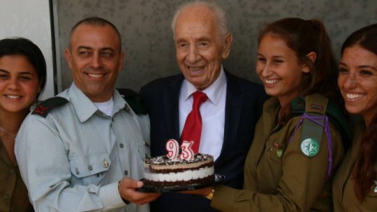Portretul unei legende a politicii israeliene: Shimon Peres