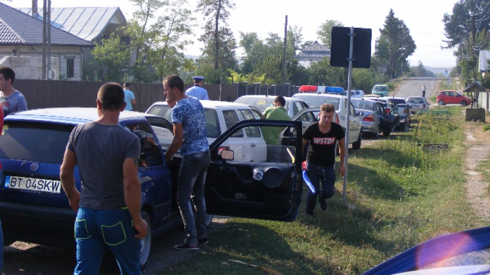 FOTO/Botosani: Protest pentru drumurile proaste