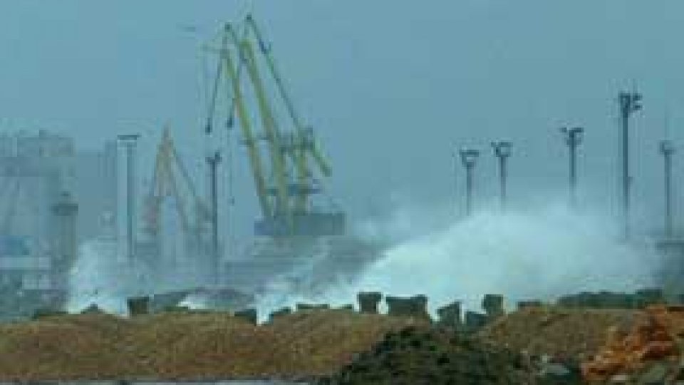 Activitatea în porturile de la Marea Neagră, afectată de gheață