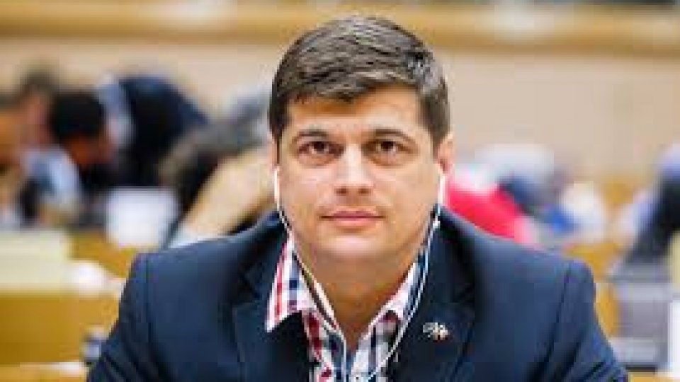 Un român candidează pentru funcţia de preşedinte al Parlamentului European