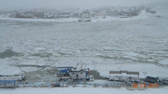 Navigaţia maritimă pe canalul Sulina, blocată de furtună