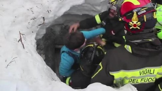 9 morţi în hotelul distrus de avalanşa din Pescara, Italia