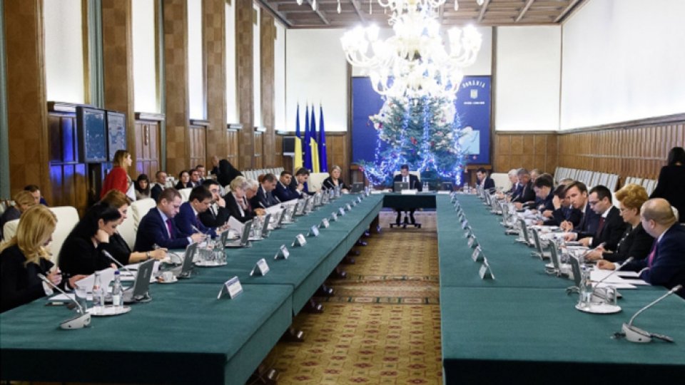 Guvernul aşteaptă avizul CSAT pentru bugetul pe 2017