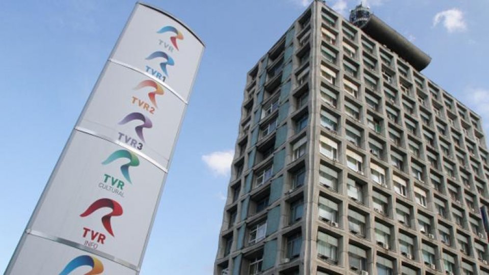 Legea privind eliminarea a 102 taxe şi tarife nefiscale, promulgată