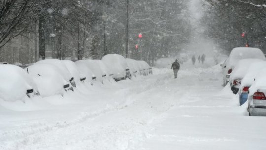 Circulaţie îngreunată în multe zone din Bulgaria din cauza zăpezii