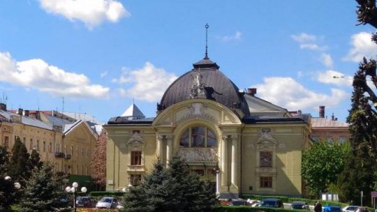 Românii din Cernăuţi pregătesc proteste împotriva Legii învăţământului