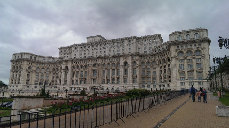 Proiectul UDMR de modificare a Legii administraţiei publice locale, respins