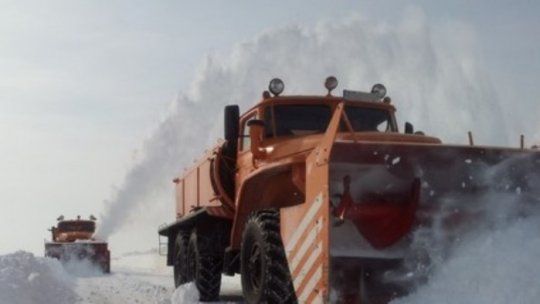 Transfăgăraşanul şi Transalpina închise temporar de viscol