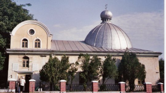 Expoziţie de fotografii cu sinagogi şi temple evreieşti