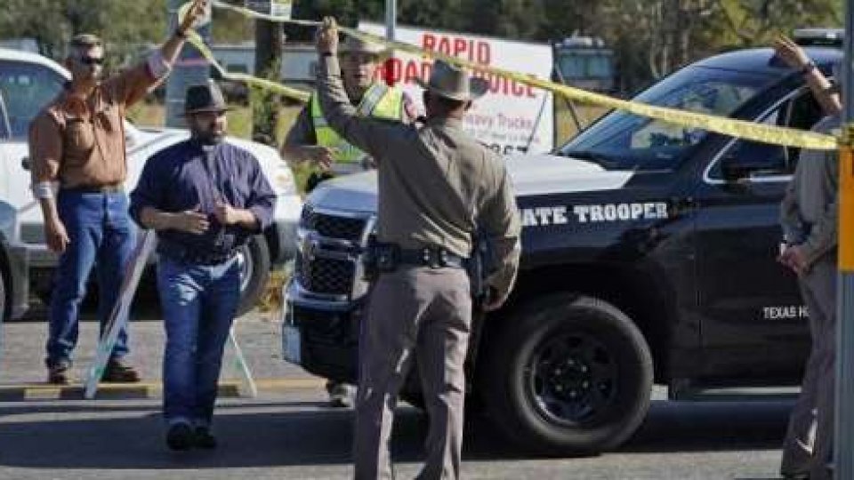 În Statele Unite se relansează  dezbaterea privind controlul armelor