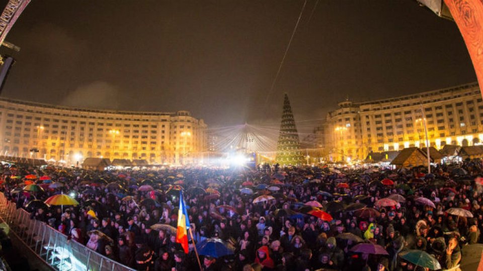 Luminile de sărbători au fost aprinse în București
