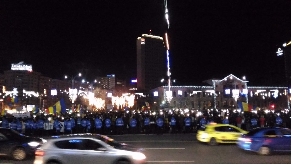 Zeci de mii de oameni au protestat împotriva modificării legilor justiţiei