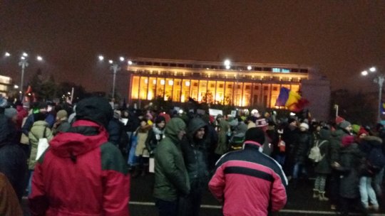 Protest în Piaţa Victoriei din Capitală