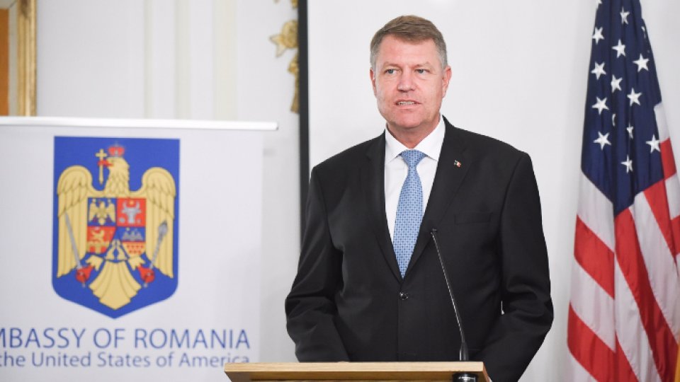 "Zi de doliu pentru statul de drept", anunţă preşedintele României