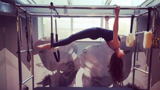 Surse de Sănătate – Pilates cu Alexandra Mîndruţ