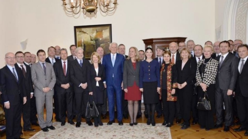 Discuţii cu ambasadorii ţărilor UE despre evoluţiile societăţii româneşti