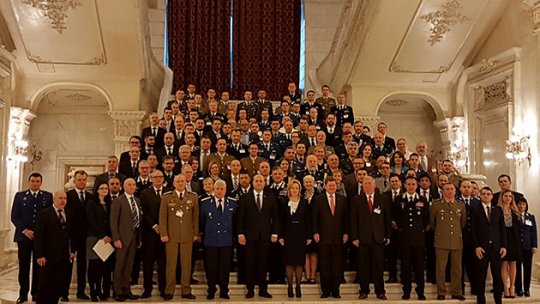100 de înalţi oficiali NATO şi experţi în domeniul securităţii, în Capitală