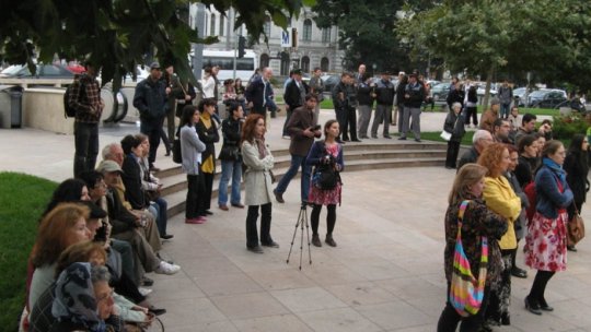 Radio România Muzical: "Ascultă 5 minute de muzică clasică"