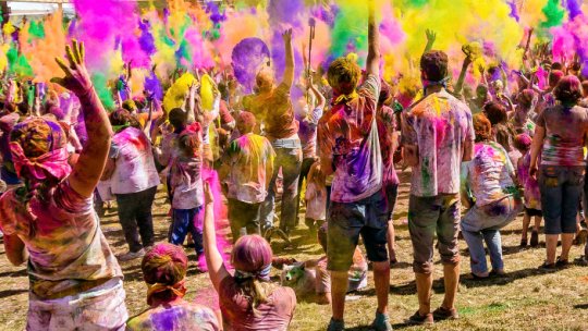 Holi - sărbătoarea colorată a primăverii în India