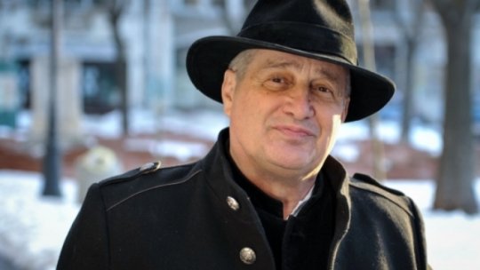 M. Dinescu: Cărţile despre revoluţie au fost scoase de băieţi manipulaţi