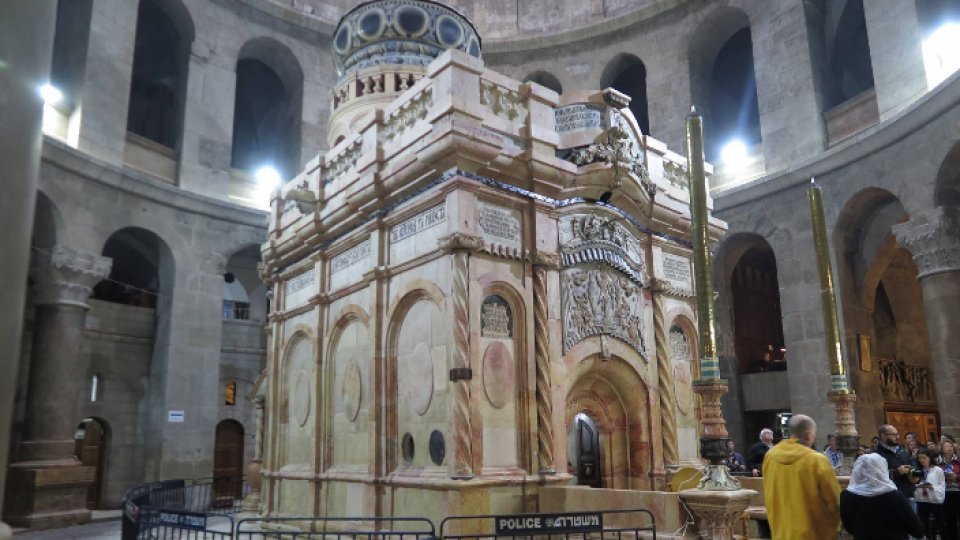 Lucrările de restaurare a Sfântului Mormânt din Ierusalim s-au încheiat