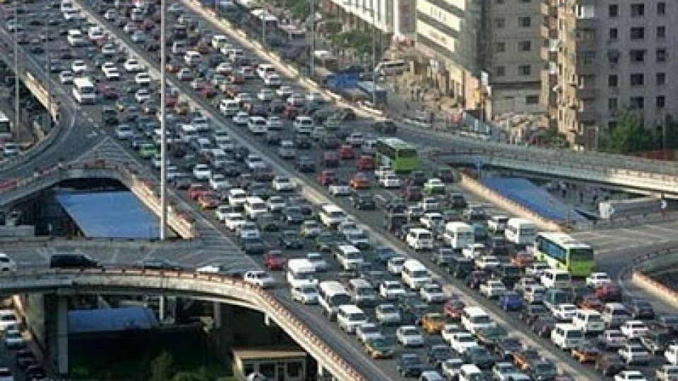 Japonezii de peste 75 de ani îşi reînnoiesc mai greu permisele auto