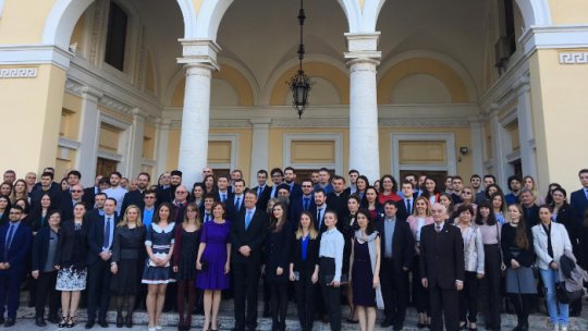 Întâlnire a preşedintelui cu studenţii români din Italia