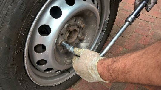 Sute de reclamaţii privind reparaţiile în atelierele auto