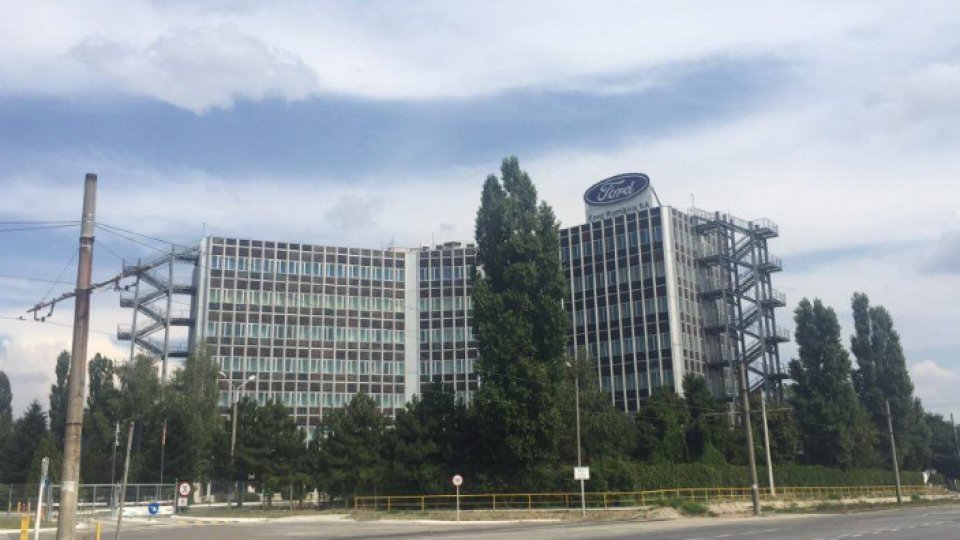 Ford angajează aproape 1.000 de oameni la Craiova