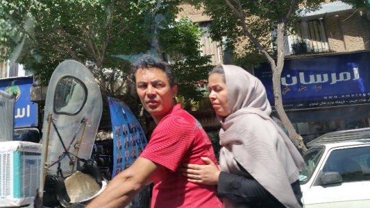 Feminism iranian în maşină şi pe bicicletă
