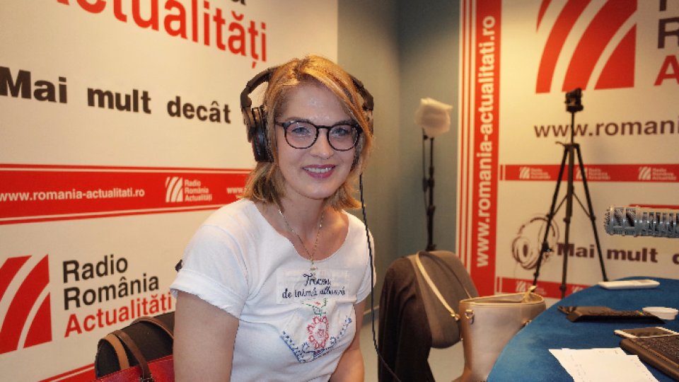 Manuela Hărăbor: "Imi este dor de film."