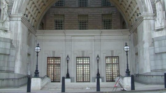 MI5 îşi va revizui modul de gestionare a informaţiilor de la public