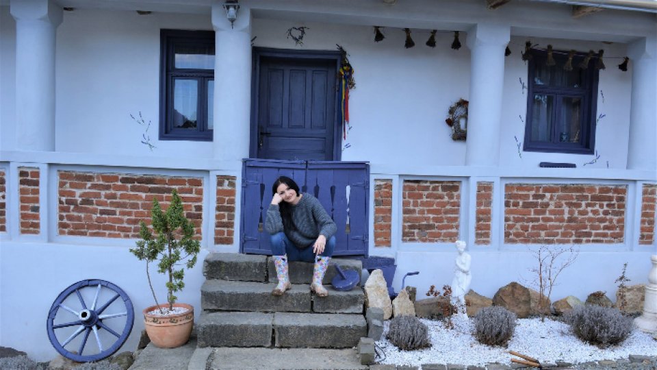 FOTO: De la pantofi cu toc la cizme de cauciuc