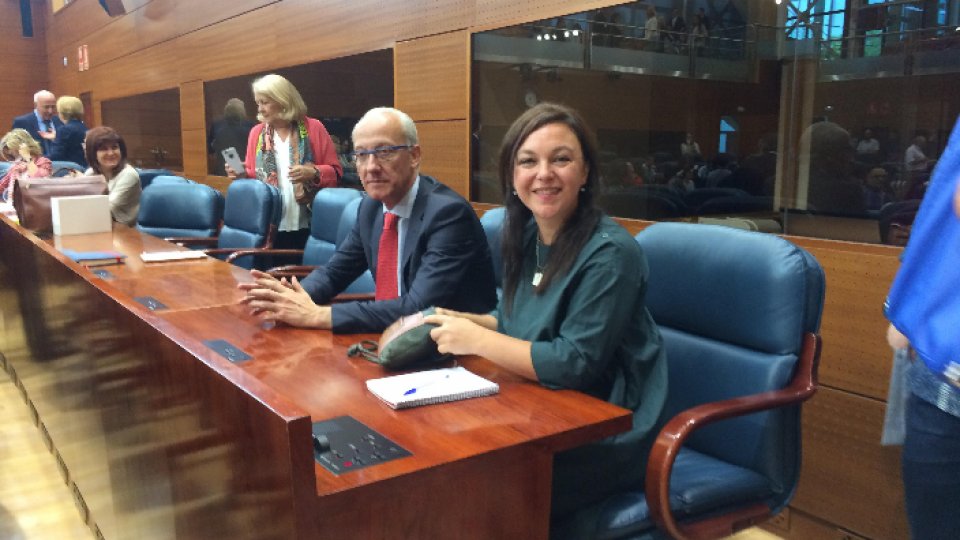 Primul deputat de origine română din Spania a intrat în posesia mandatului