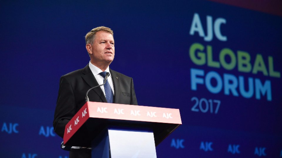 Preşedintele Kalus Iohannis a primit distincţia "Light Unto the Nations"