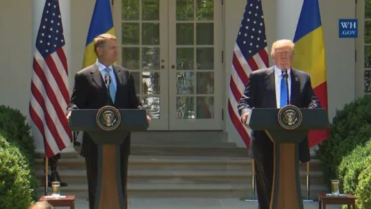 Trump apreciază relaţia cu România şi prezenţa preşedintelui Iohannis