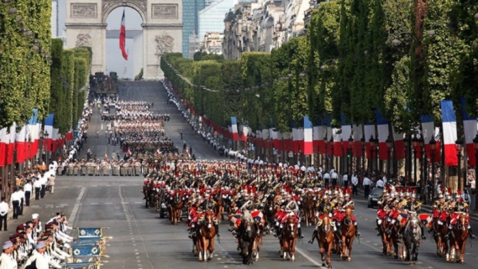 Emmanuel Macron a sărbătorit Ziua Franţei alături de Donald Trump