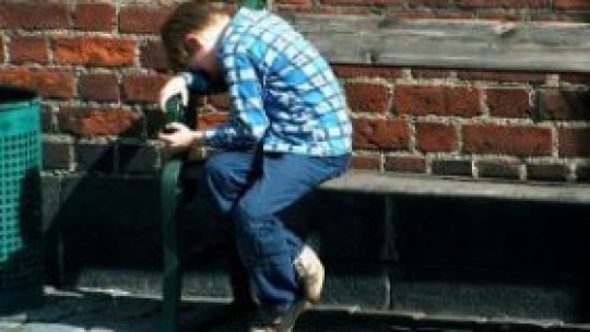 Peste 5.000 de copii din Mureş au cel puţin un părinte în străinătate