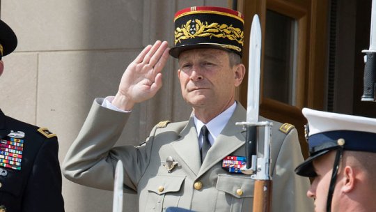 Şeful forţelor armate franceze a demisionat după o dispută cu preşedintele