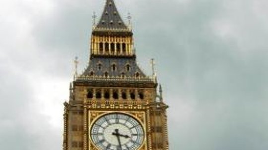 Big Ben-ul de la Londra a intrat ieri, după ora 12, în reparaţii ptr 4 ani