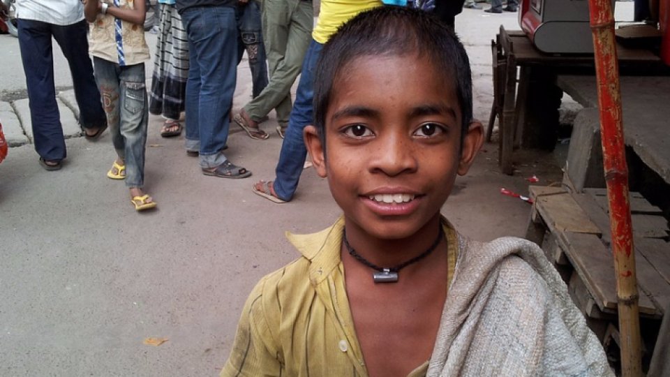 Avalanşă de sesizări ale unor presupuse fapte de corupţie în Bangladesh