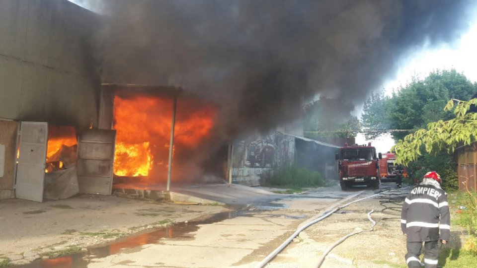 Incendiu la periferia oraşului Galaţi