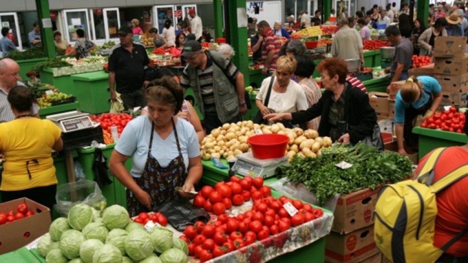 În august s-au ieftinit mărfurile alimentare şi a scăzut inflaţia