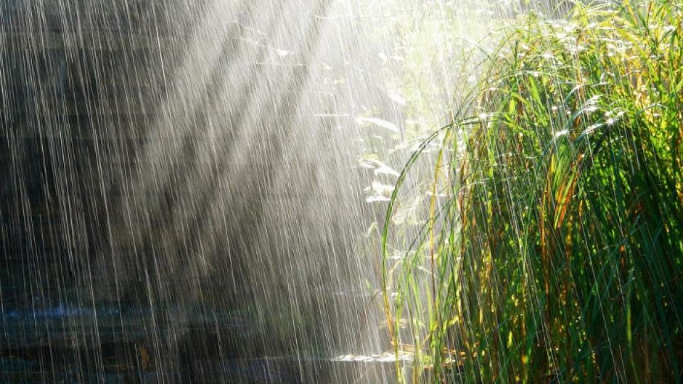 ANM actualizează informarea meteo de ploi consistente