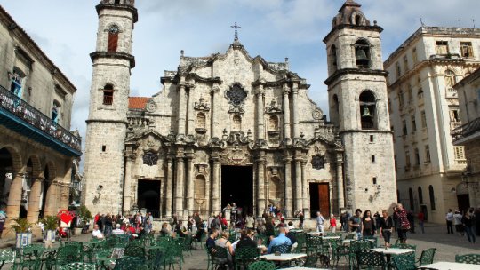 SUA îşi retrag jumătate dintre diplomaţii din Cuba