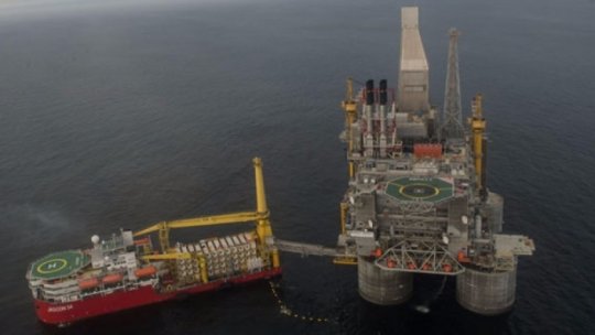 Barilul de petrol a depăşit 70 de dolari pentru prima dată din 2014