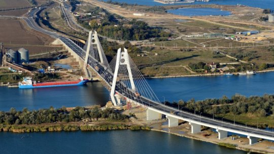  Pod suspendat peste Dunăre în zona Brăila 