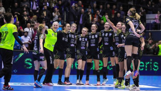 CSM Bucureşti conduce grupa principală din Liga Campionilor