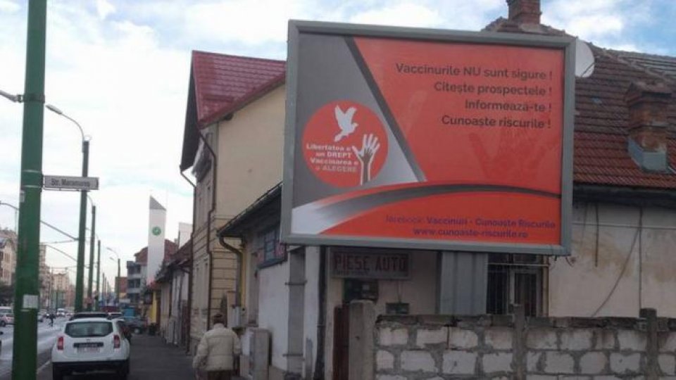 ”Verificare în permanenţă” a panourilor pe teme de sănătate