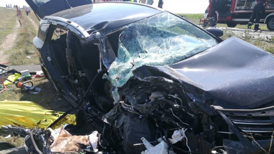 Grav accident la Băicoi